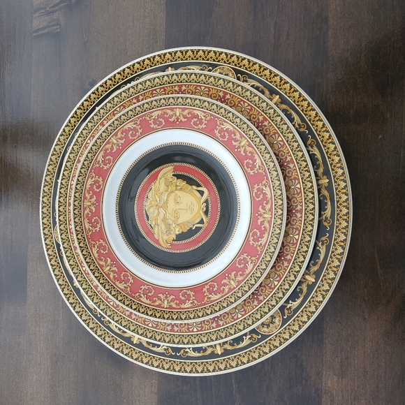 Versace Place Setting - Picture 4 of 4